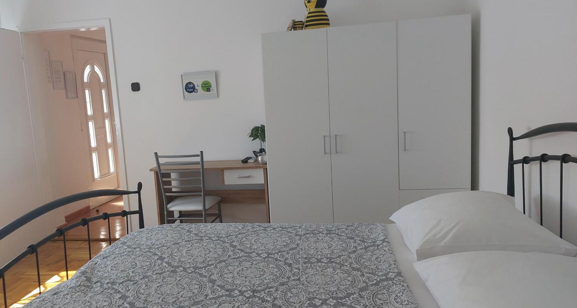 Apartman Excellent - Kuca Za Odmor U Zupanji -Natkriveno Parkirno Mjesto ジュパニャ エクステリア 写真